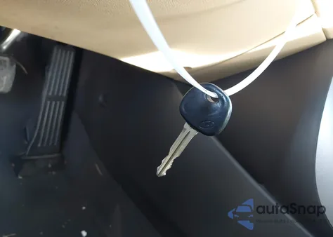 2013 Hyundai Elantra Gls z USA, uszkodzony, nr VIN 5NPDH4AE5DH451137